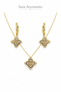 Elegant Clover Jewelry Set – Necklace & Earrings