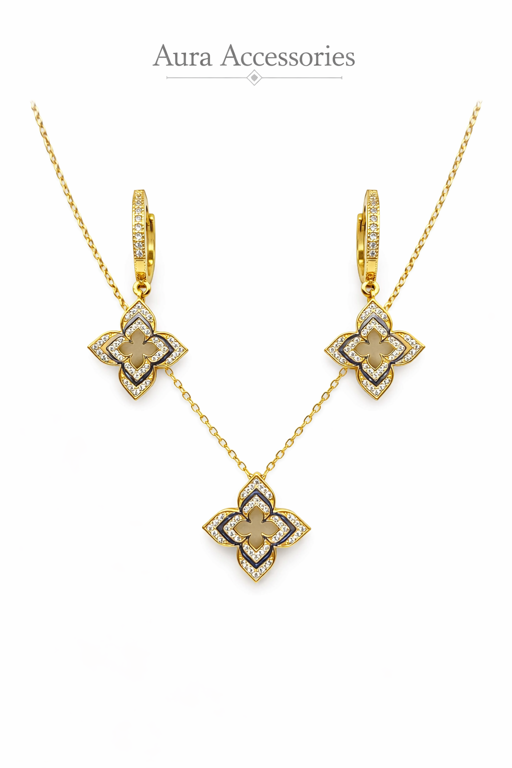 Elegant Clover Jewelry Set – Necklace & Earrings