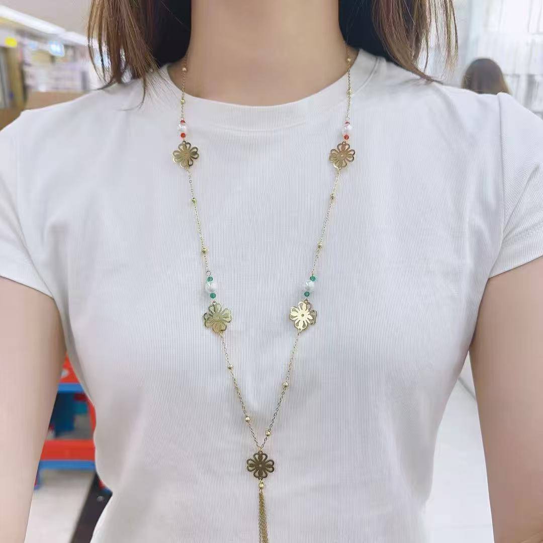 Floral Beaded Tassel Necklace