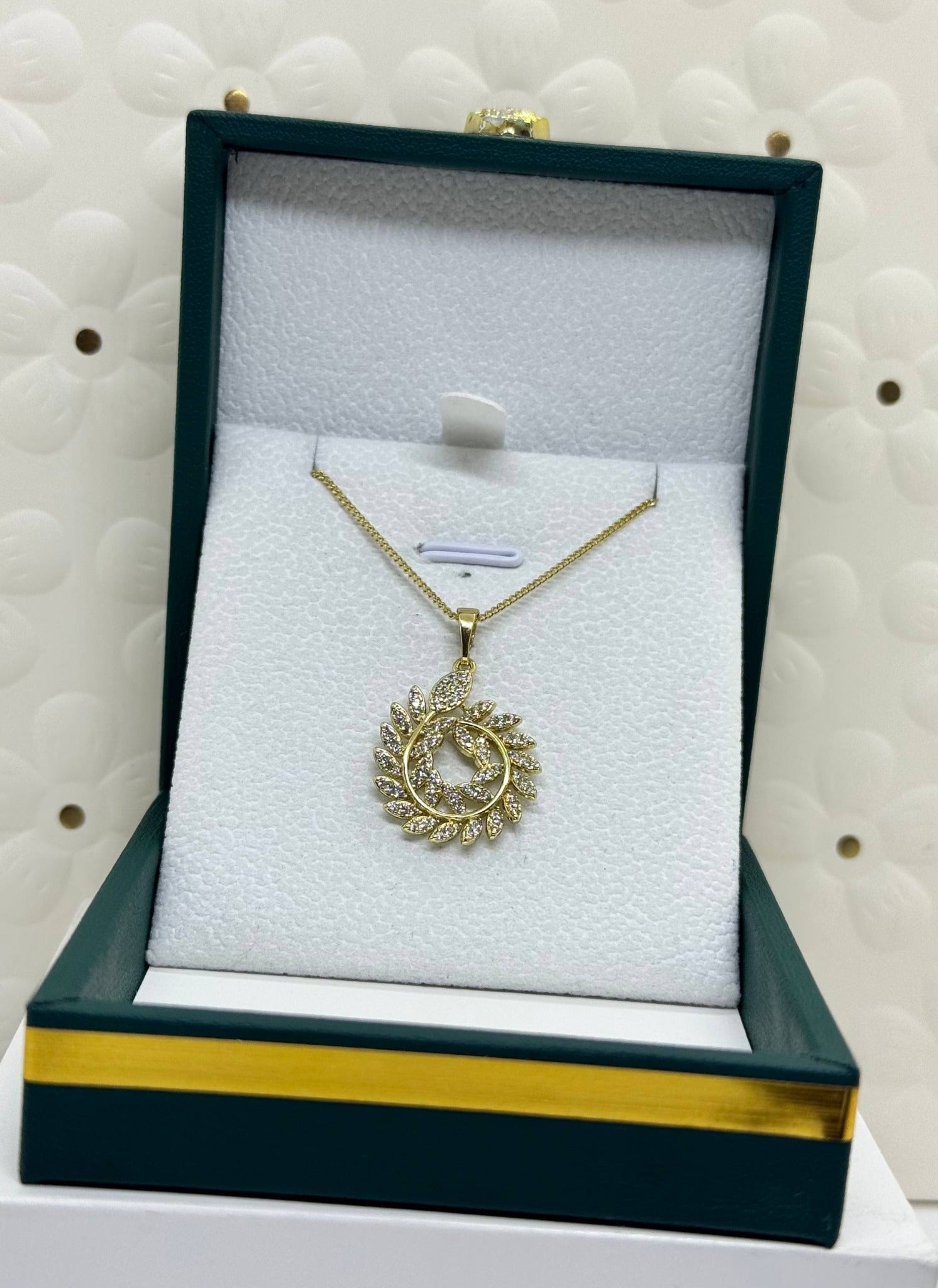 Golden Laurel Pendant Necklace