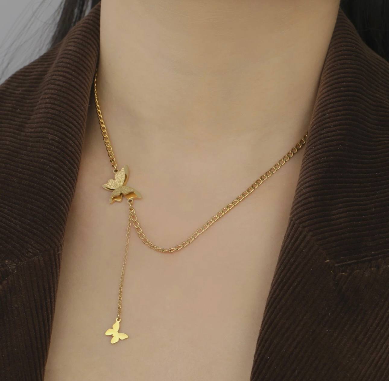 Collier Papillon Élégance
